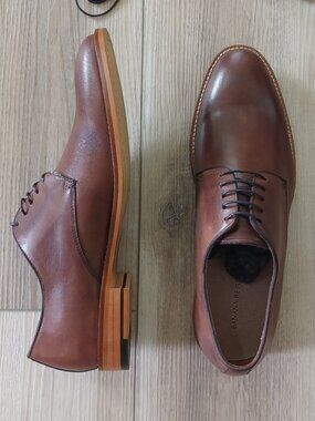 NWB Banana Republic Jeremy men's Oxford dress shoe Chestnut 9.5